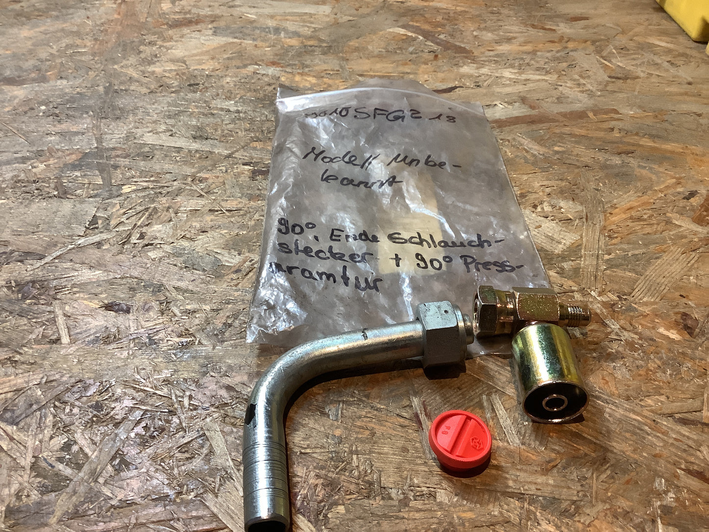 Modell unbekannt 90 Grad, Ende Schlauchstecker + 90 Grad Presstemperatur Original NEU