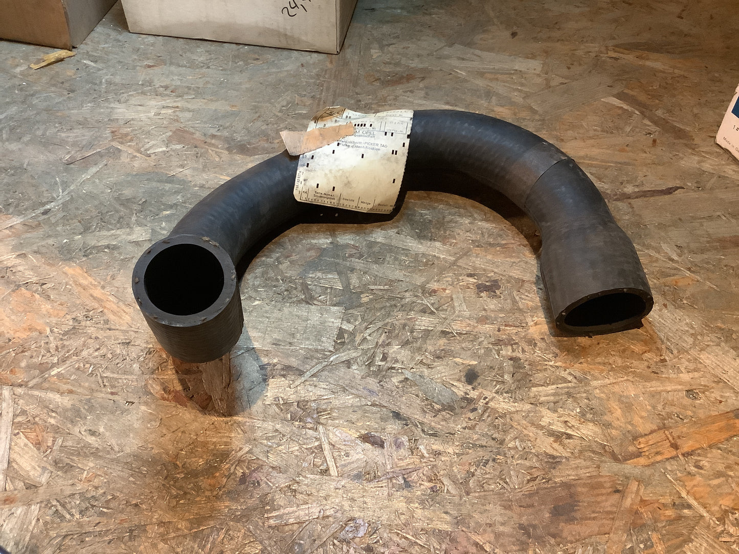 Opel Rekord E 1,7N-1,9N, 2,0 N/S Kühlerschlauch unten Original Opel NEU