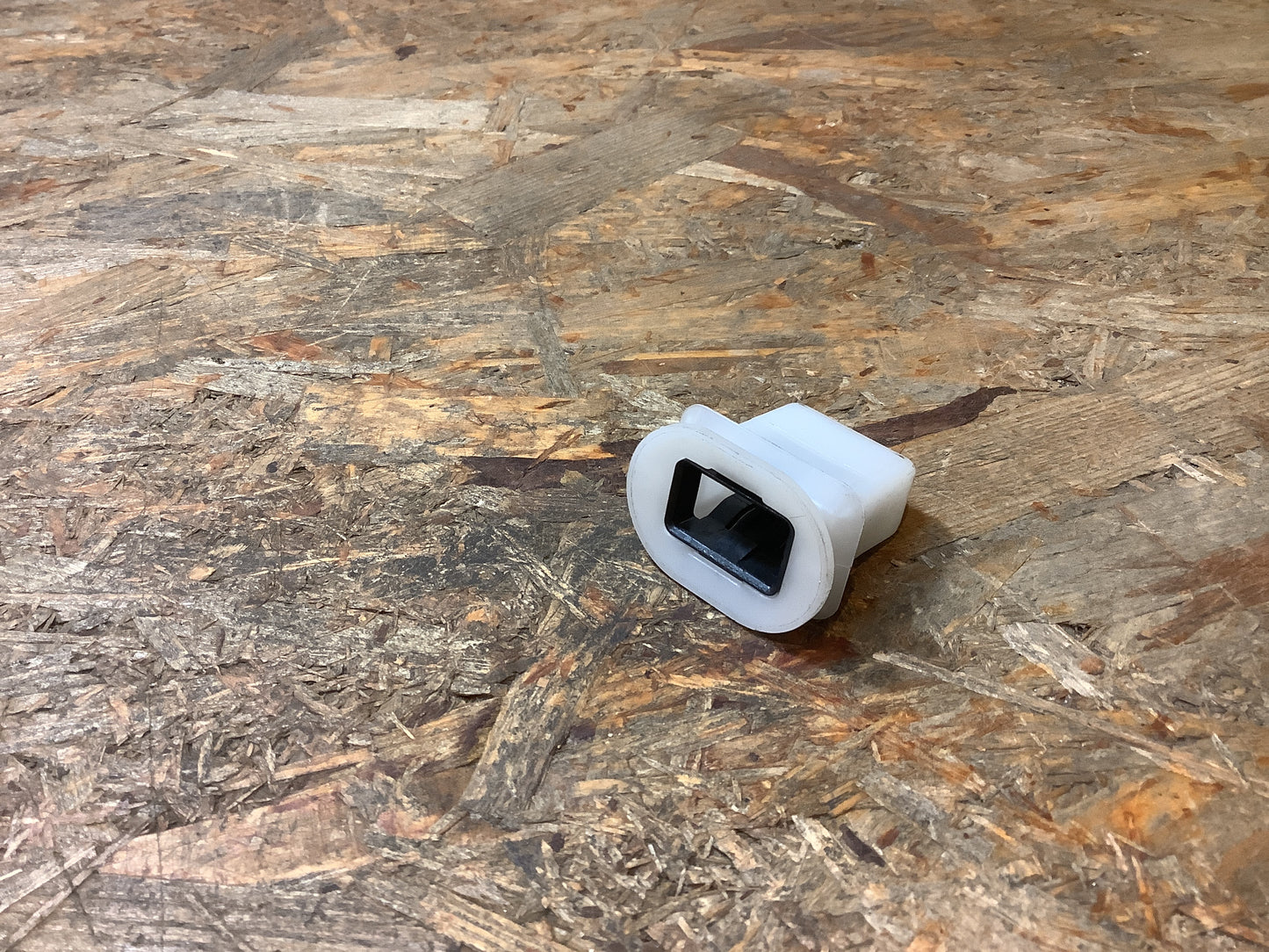 Opel Adam, Crossland, Insignia, Astra J, Vectra C Sitzbankhalter Original GM NEU