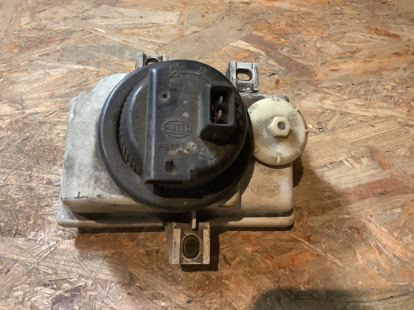 VW Polo 6N Nebelscheinwerfer Original Hella Gebraucht