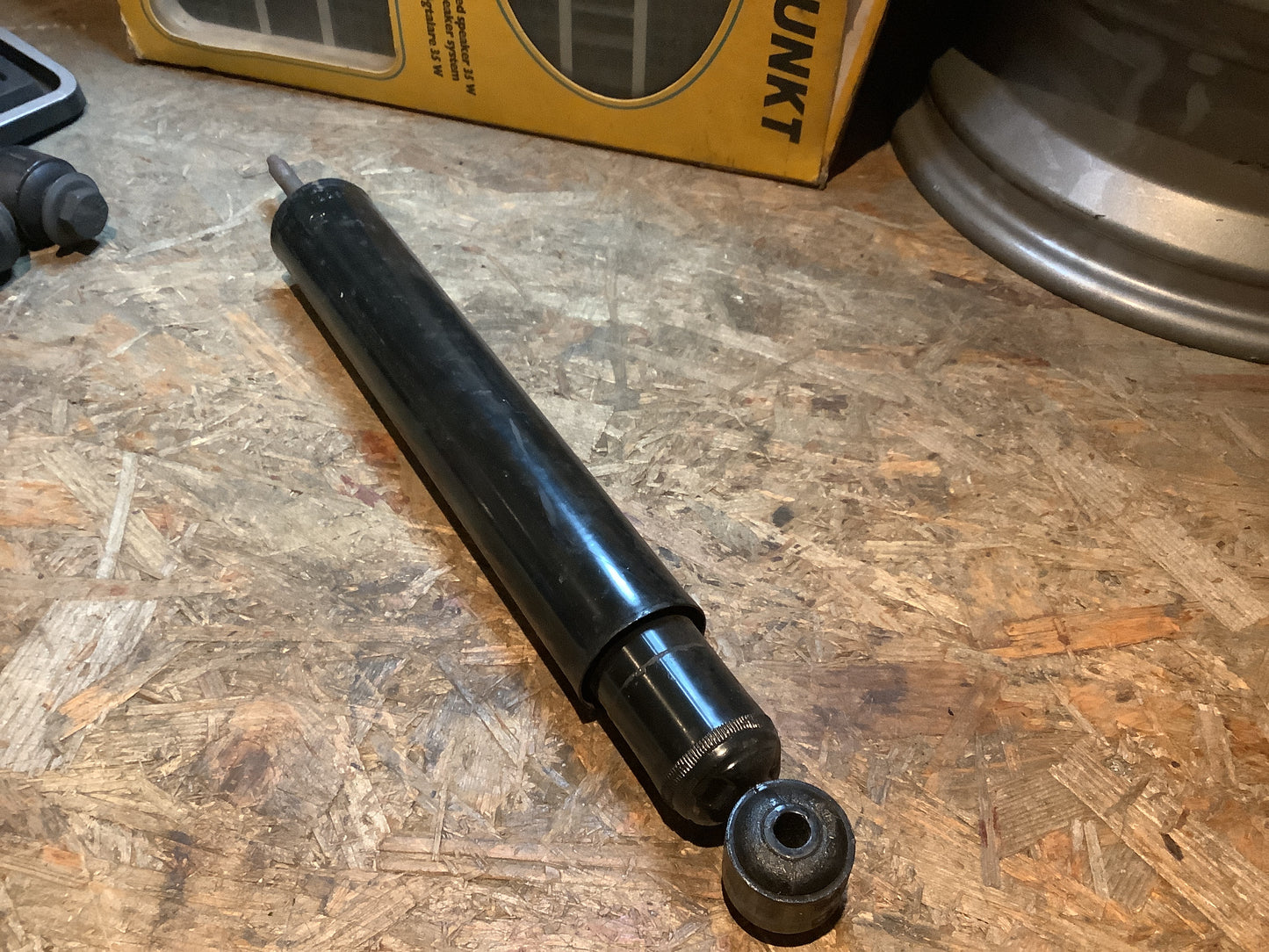 Opel Ascona A/B, Manta B, Rekord D Stoßdämpfer Original Opel GM NEU