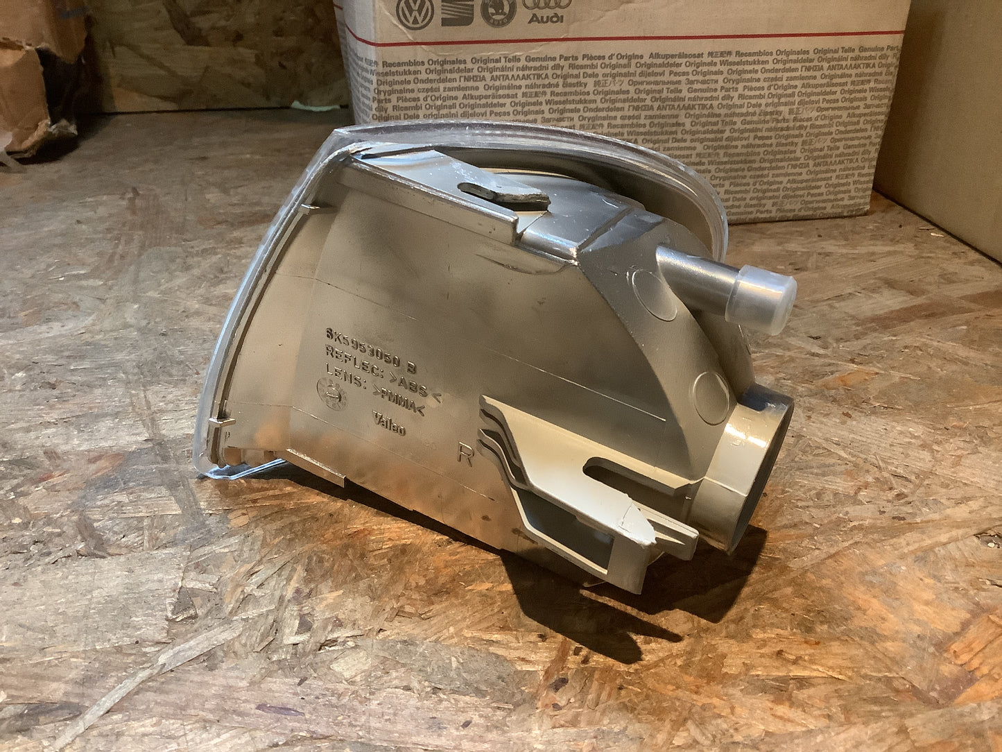 Vw Polo, Caddy Blinker vorn rechts Original Genuine Parts NEU