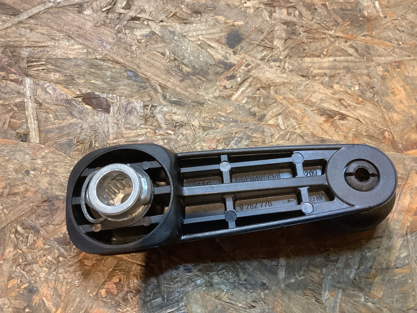 Ascona C Fensterkurbel vorne links Original GM NEU