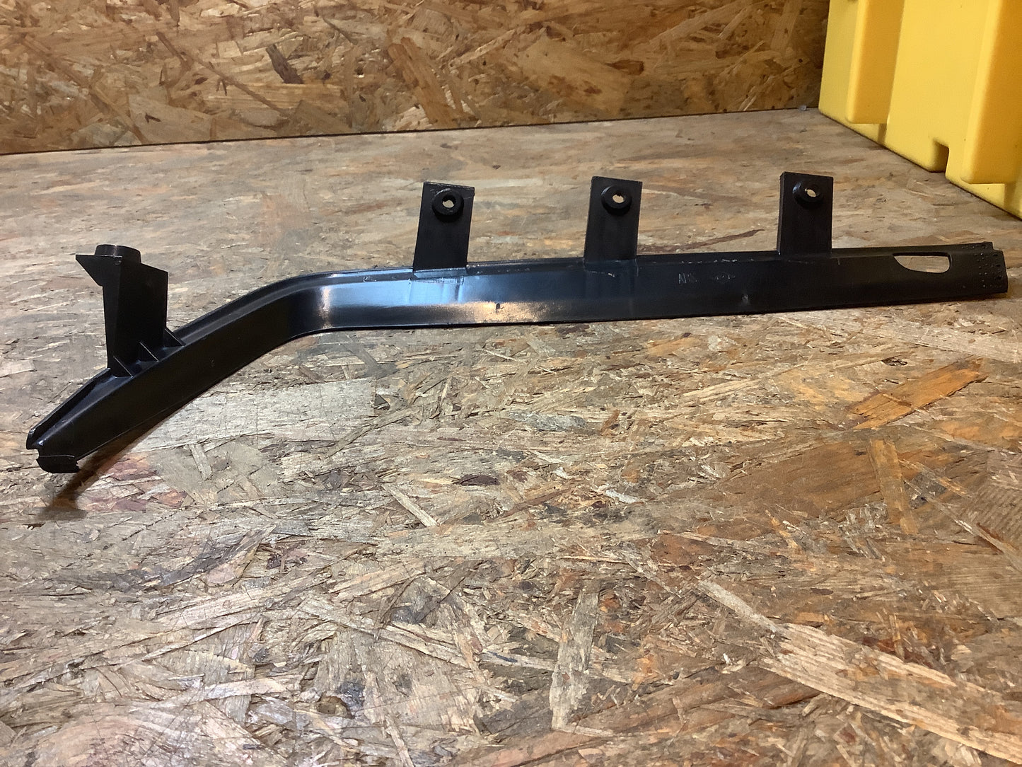 Mitsubishi Galant, Bj. 87-89 Formteil, Scheinwerfer, LWR R Original Mitsubishi NEU