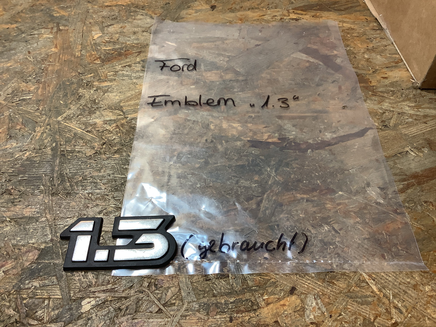 Emblem „1.3“ Original Ford GEBRAUCHT