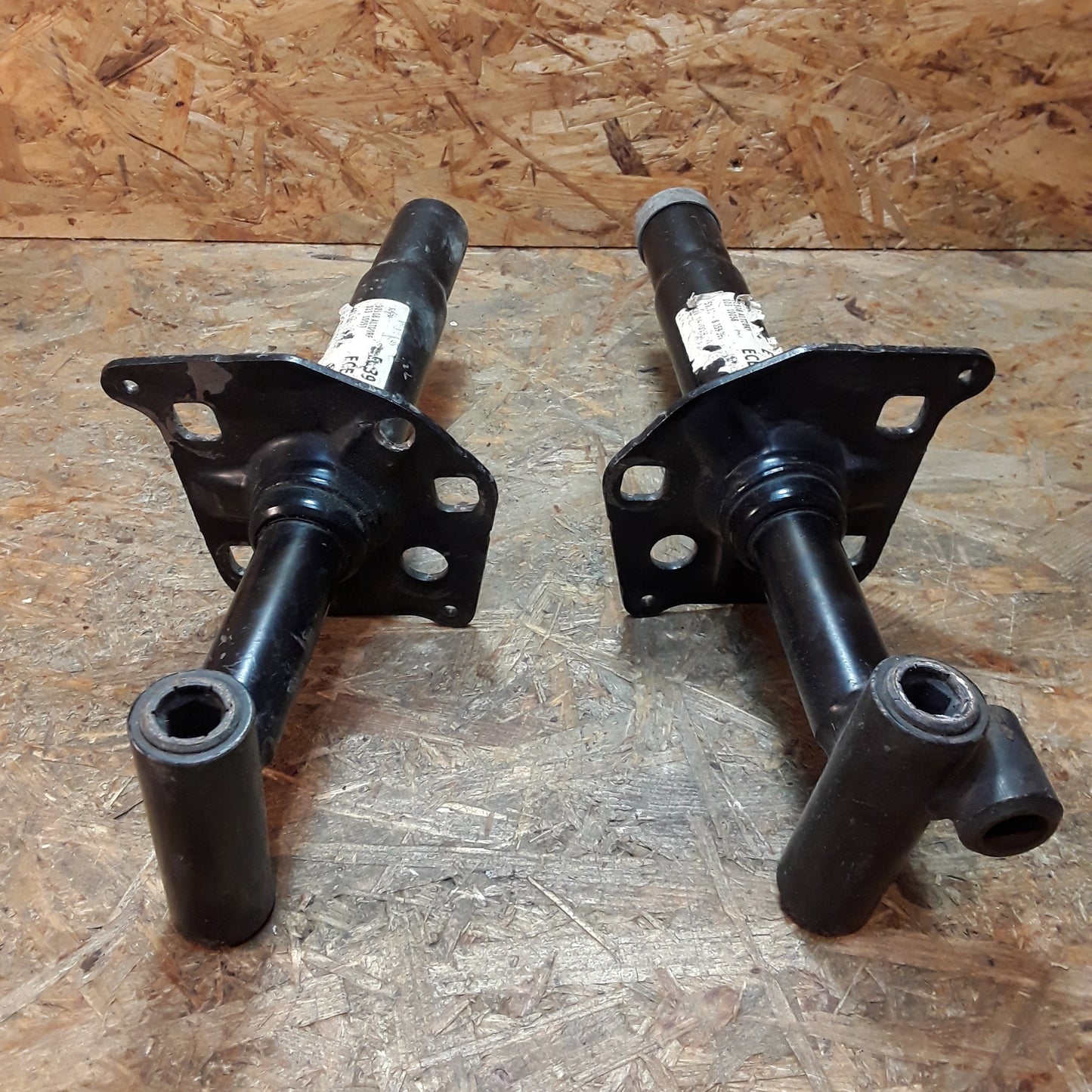 BMW E39 Pralldämpfer-Set vorne original BMW NEU