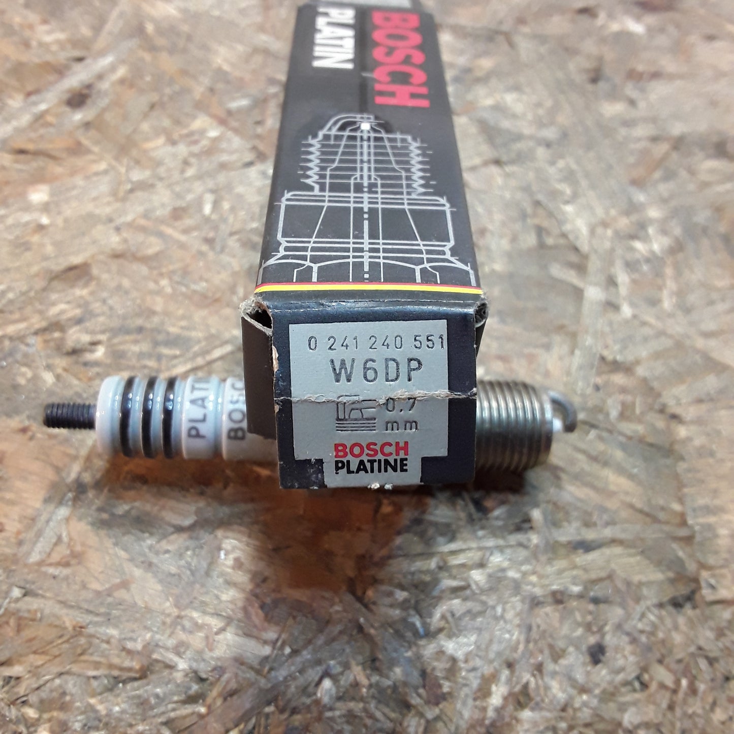 Alfa Romeo Alpina Audi Austin BMW Citroen Fiat Ford Mazda Honda Lada Mercedes-Benz Nissan uvm. Zündkerze original Bosch Platinum NEU