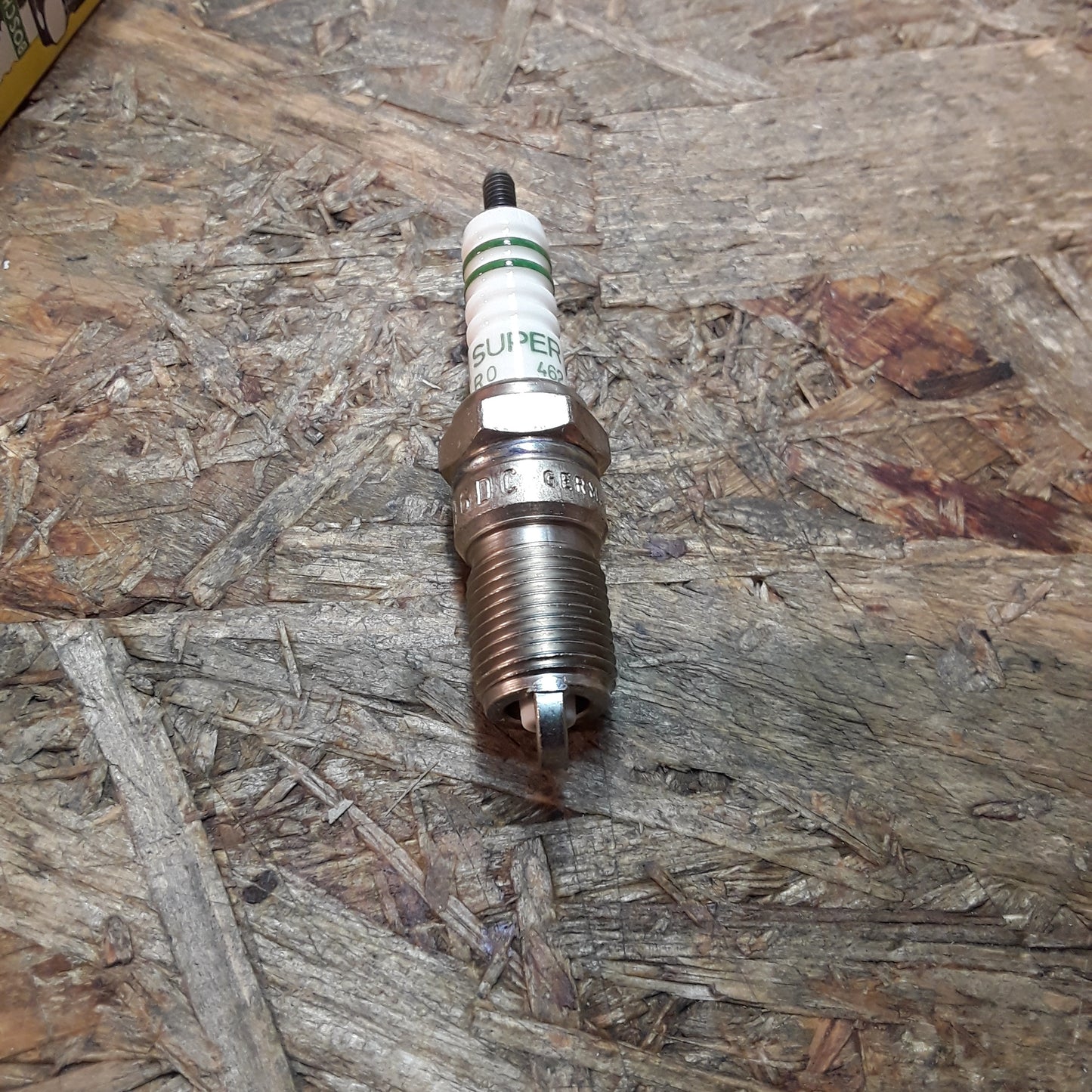 Alpine Audi Citroen Ford Jaguar Mercedes-Benz Opel Peugeot Renault Volvo Zündkerze original Bosch NEU