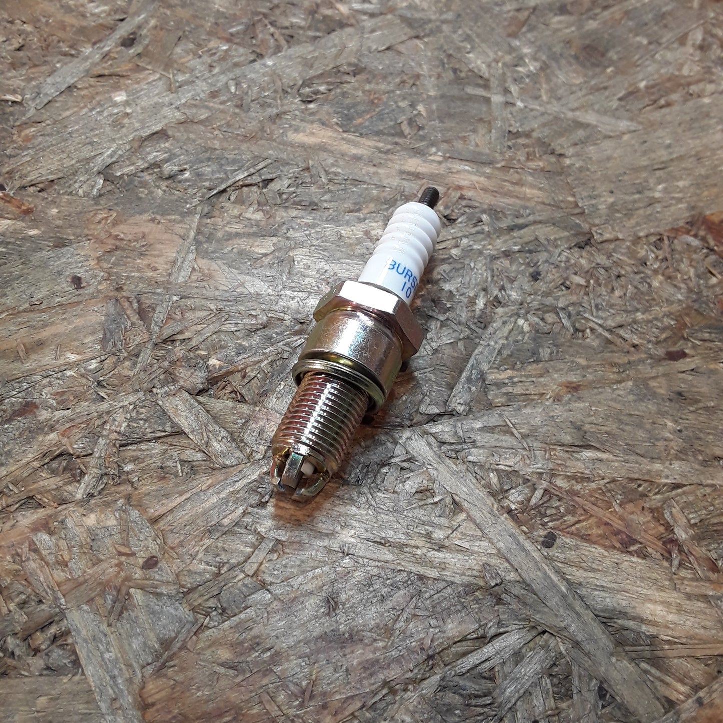 Audi Seat VW Zündkerze original NGK NEU