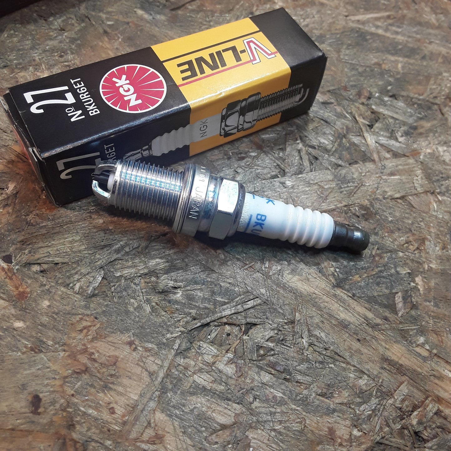 Audi Mercedes-Benz Seat Skoda VW Zündkerzensatz original NGK NEU