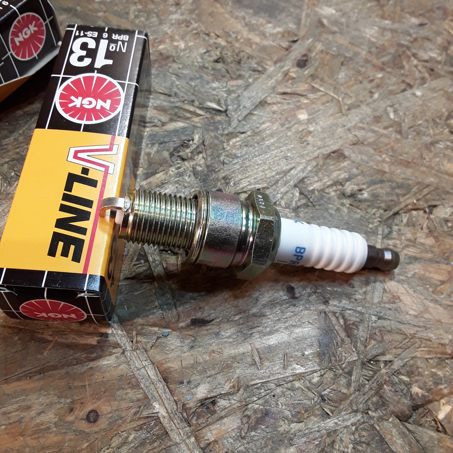 Hyundai Nissan Opel Suzuki Zündkerzensatz original NGK NEU