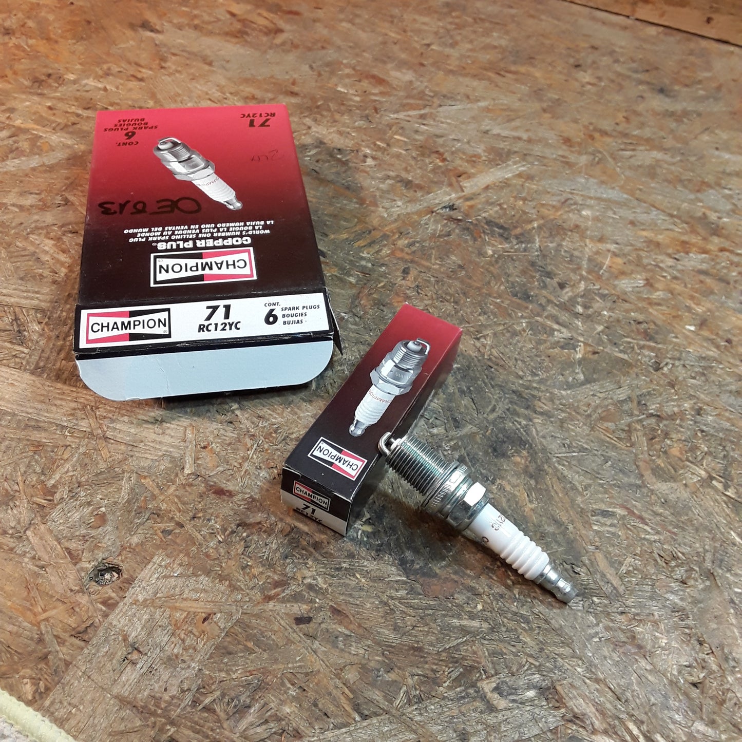 Chevrolet Dodge Nissan Skoda Zündkerzensatz original Champion NEU