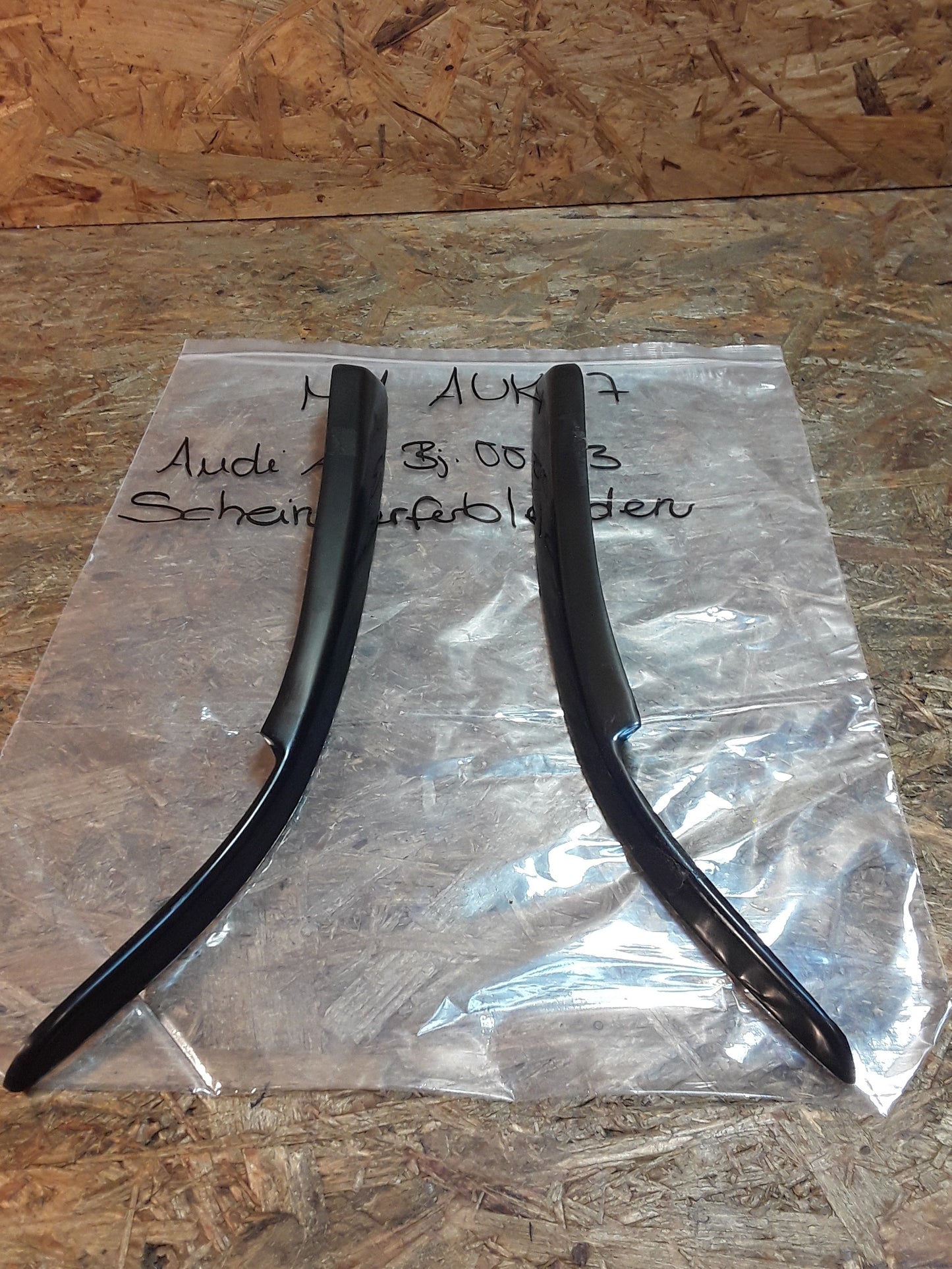 Audi A3 Scheinwerferblenden original Mattig NEU