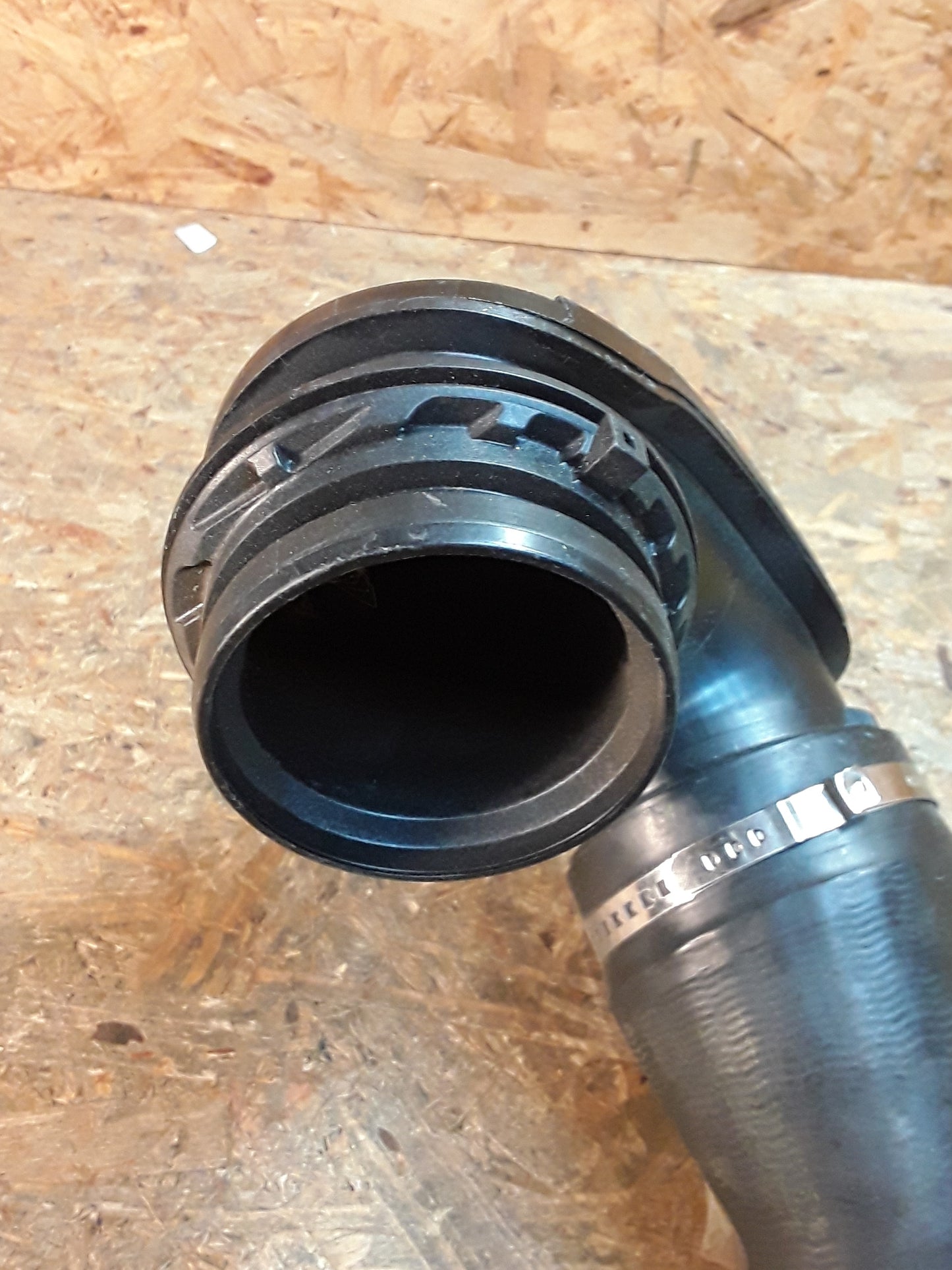 Original GM Opel Insignia 2.0 CDTI Ladeluftschlauch Neu