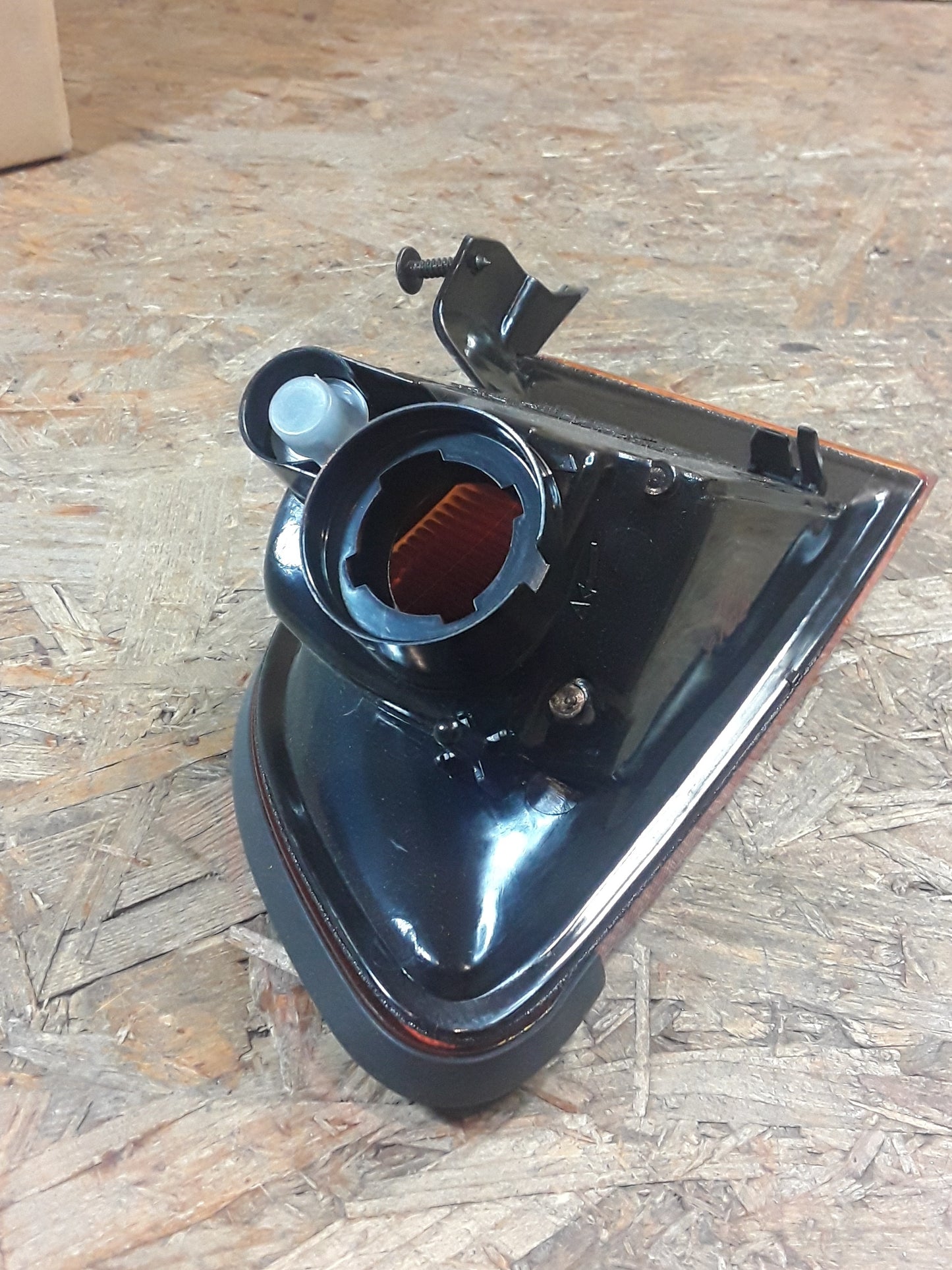 Mitsubishi Galant Blinker links original Mitsubishi NEU