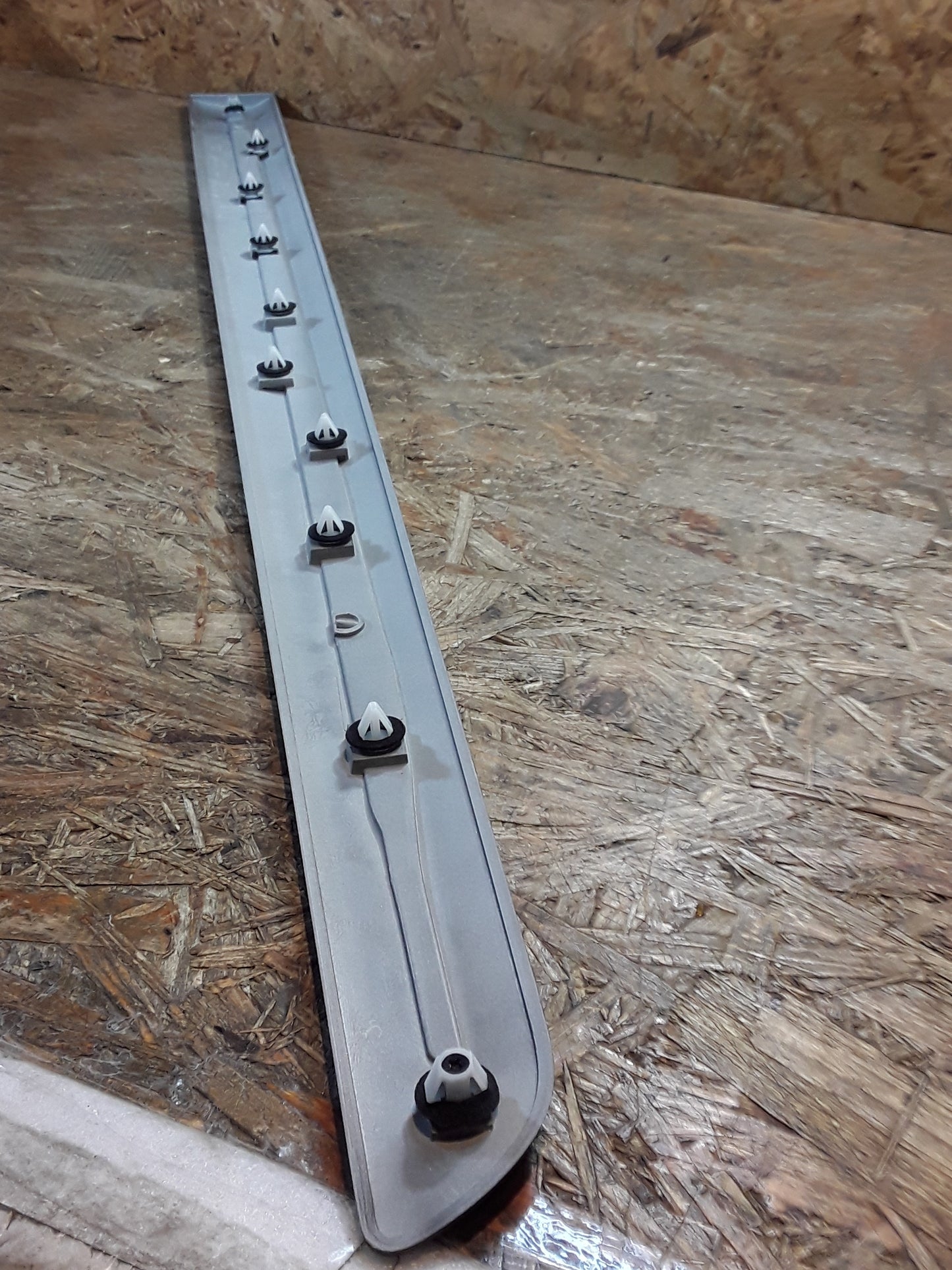 Chevrolet Aveo (T200) Zierleiste Tür V.R original GM NEU