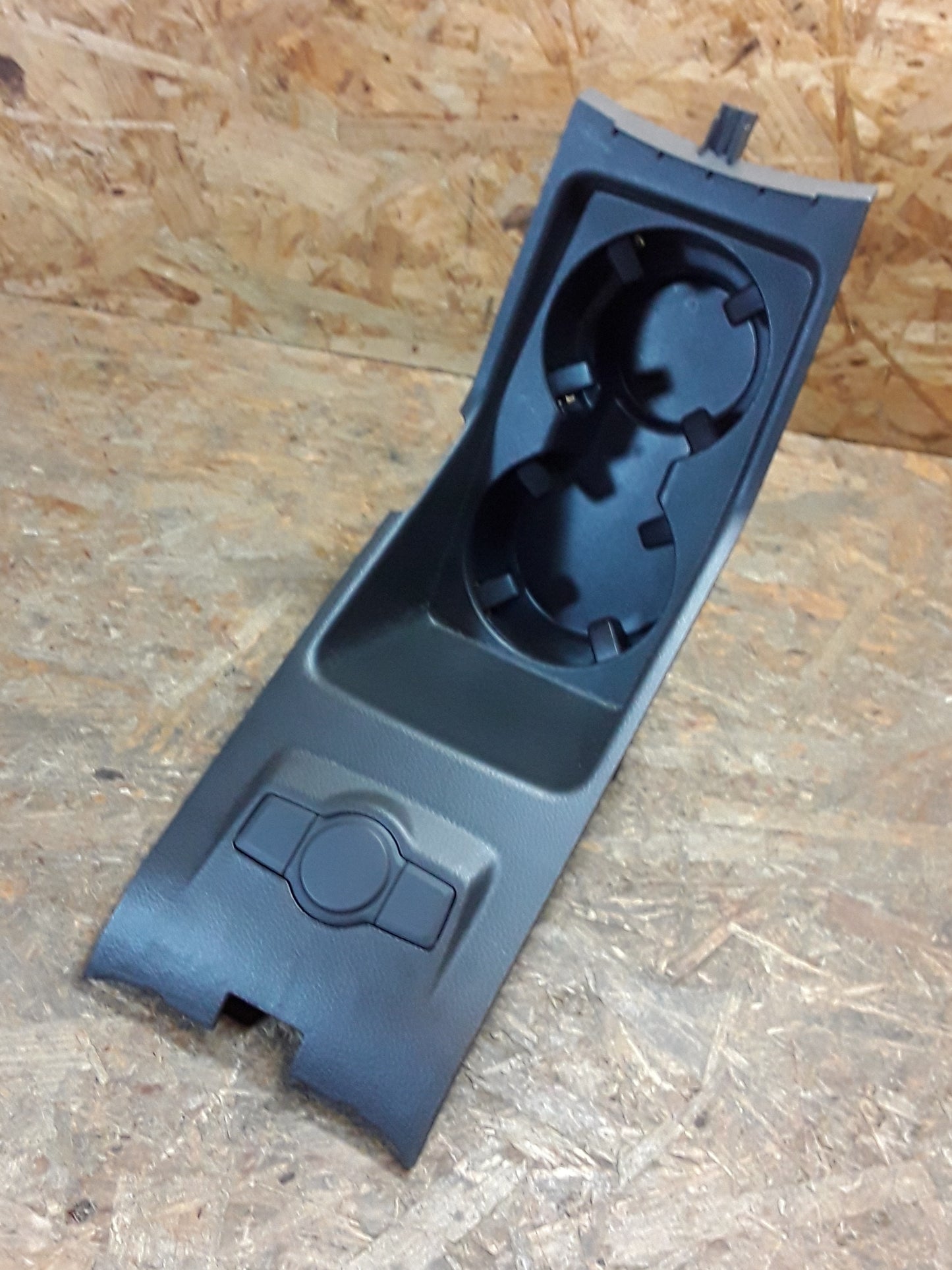 Chevrolet Captiva Bj 2010 Konsole hinten original GM NEU