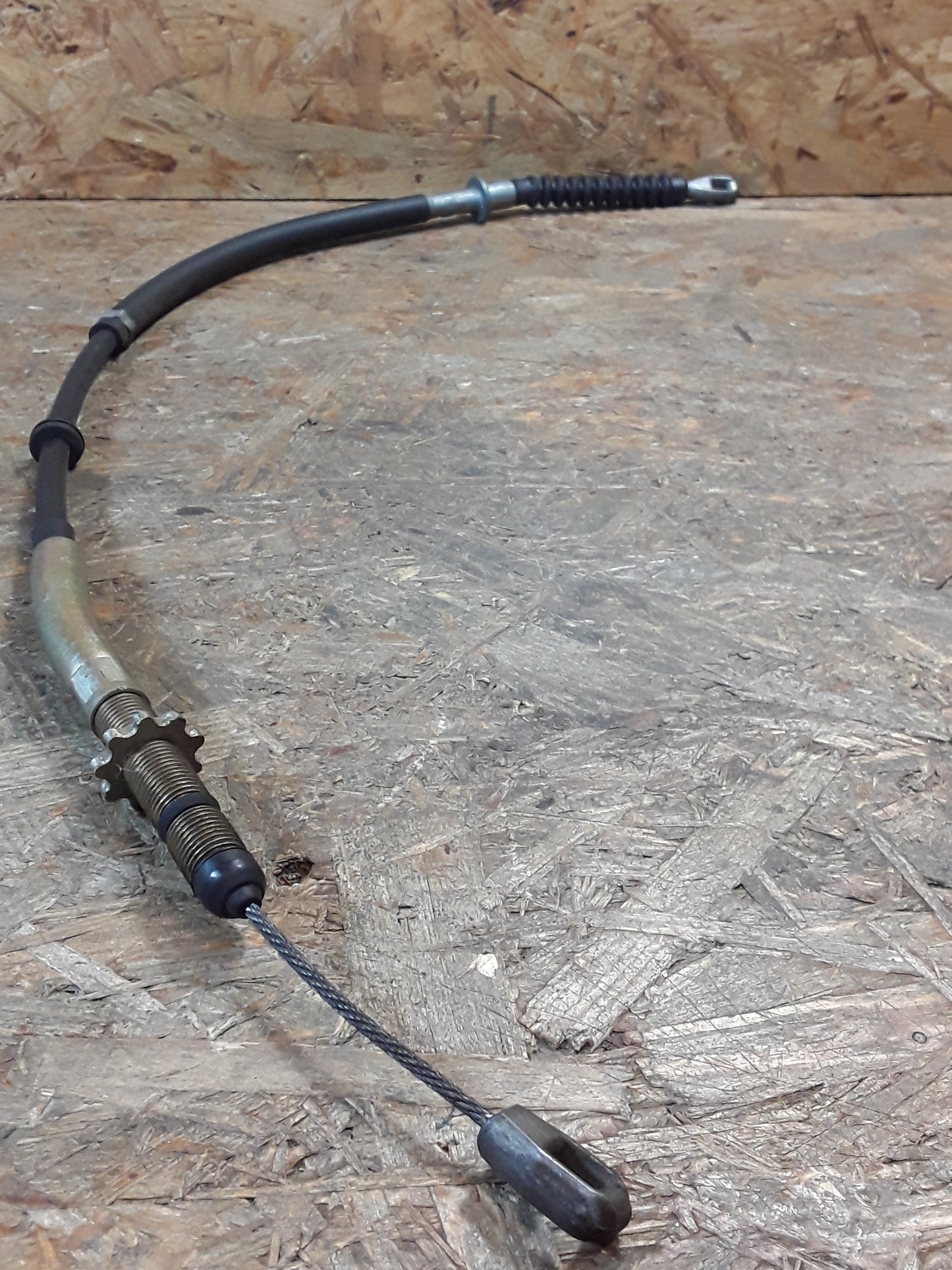 Mitsubishi Lancer 1.6l Bj 80-82 Kupplungszug original Mitsubishi NEU