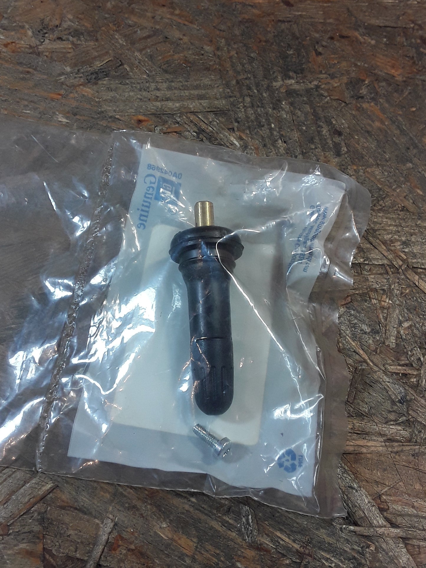 Corsa E Adam Meriva B Mokka Ventil Reifendrucksensor (mit Kappe, Vorbau und Schraube) original GM NEU