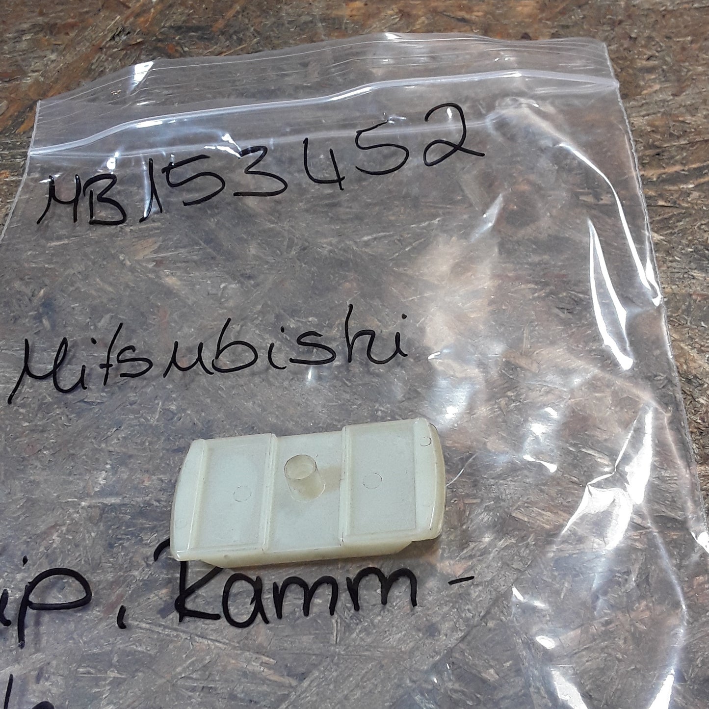 Mitsubishi Clip Rammleiste original Mitsubishi NEU