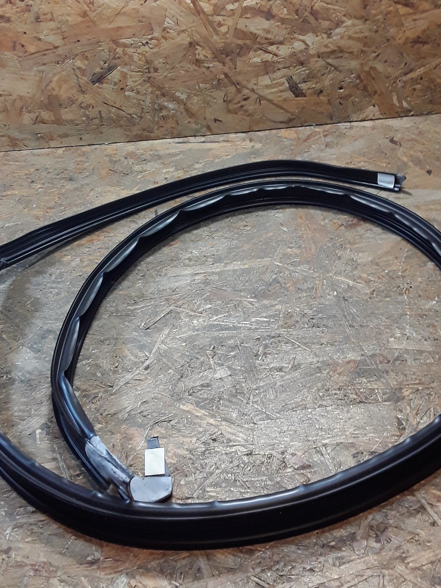 Ford Escort Mk6 Dichtung A-Säule / Dachkante C-Säule rechts original Ford NEU