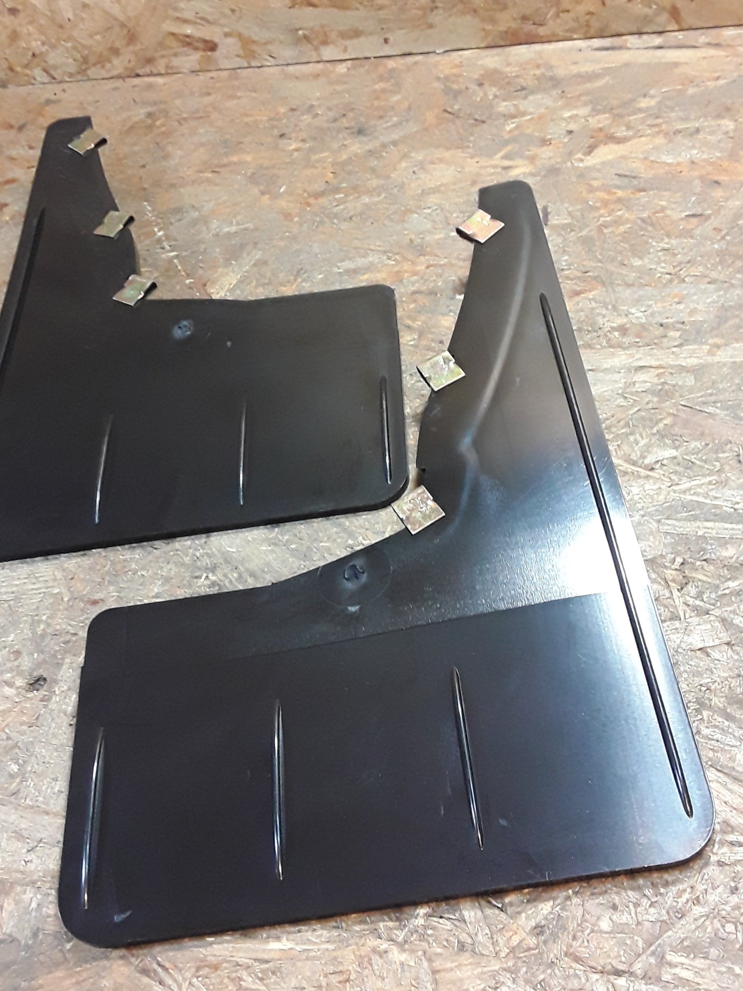 Ford Fiesta Mod.89 Schmutzfänger vorne original Ford NEU