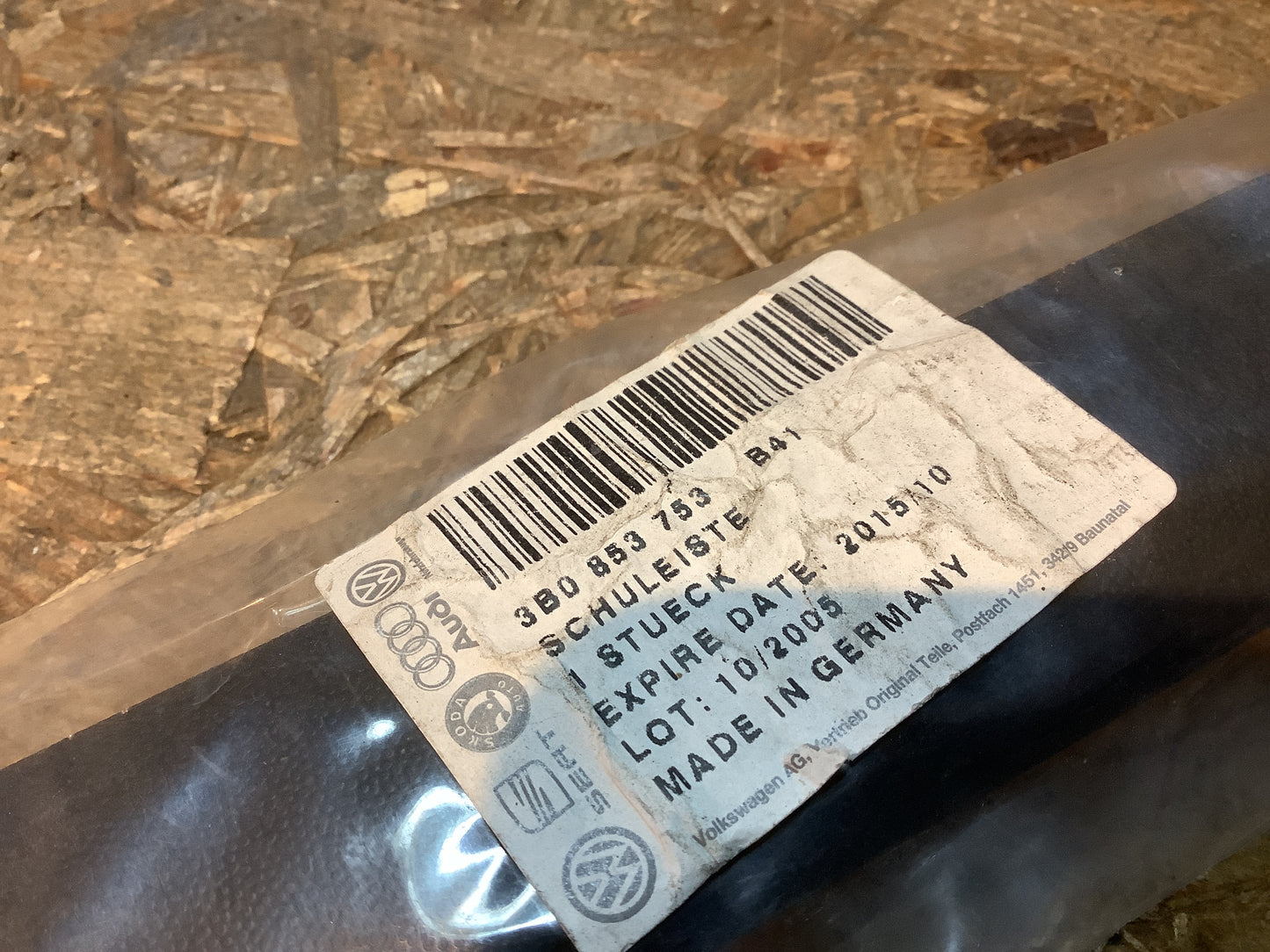 VW Passat B5 Zierleiste Tür links hinten Original VW NEU