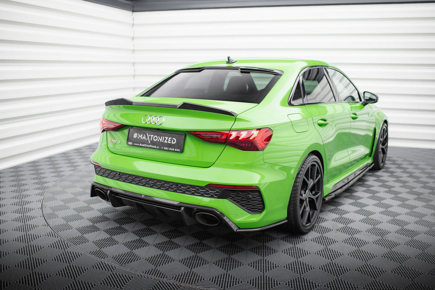 Maxton Carbon Fiber Diffusor Heck Ansatz für Audi RS3 8Y