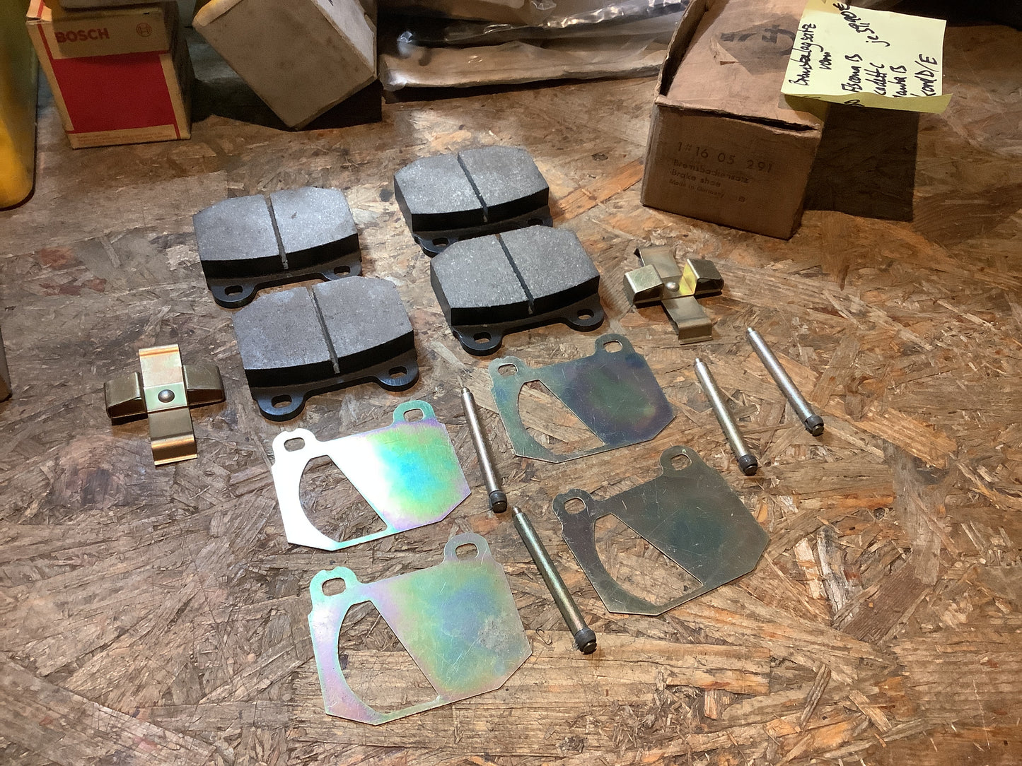 Opel Ascona B, Kadett C, Manta B, Rekord D/E Bremsbelagsatz vorne Original Opel NEU