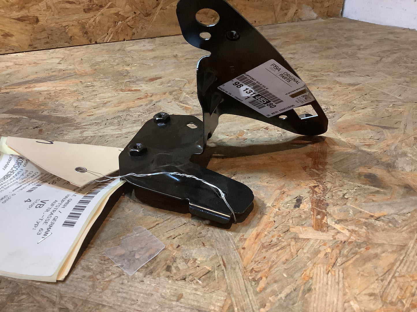 Peugeot 508 Kotflügelhalterung vorn links Original PSA Groupe NEU