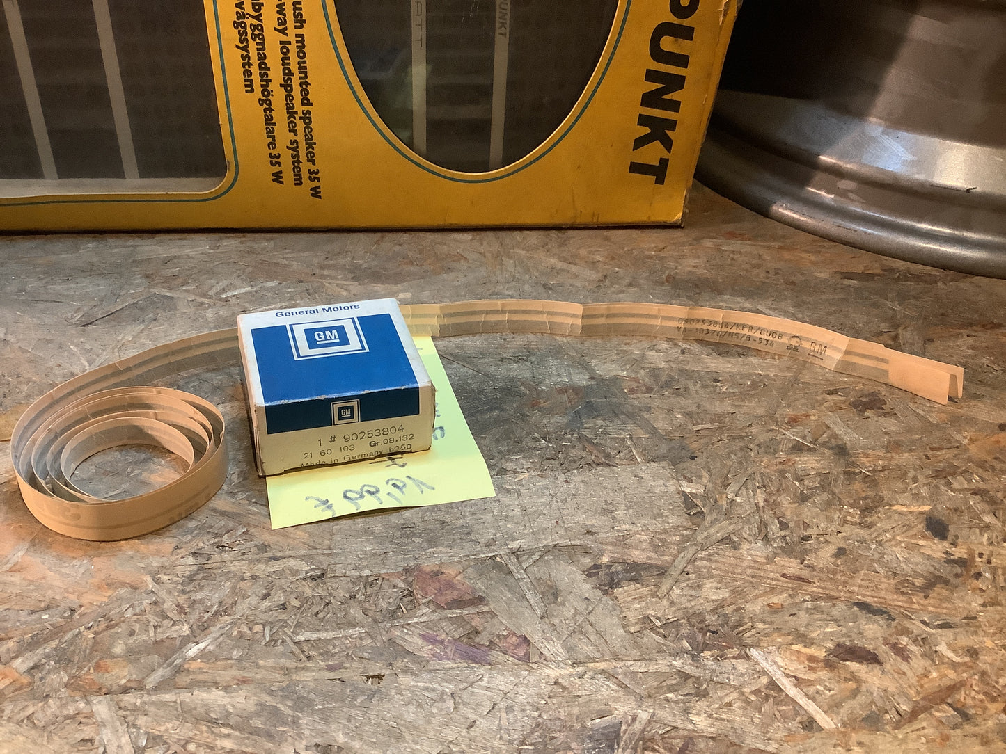 Opel Kadett E Farbstreifen grau Kotflügel rechts Original GM NEU