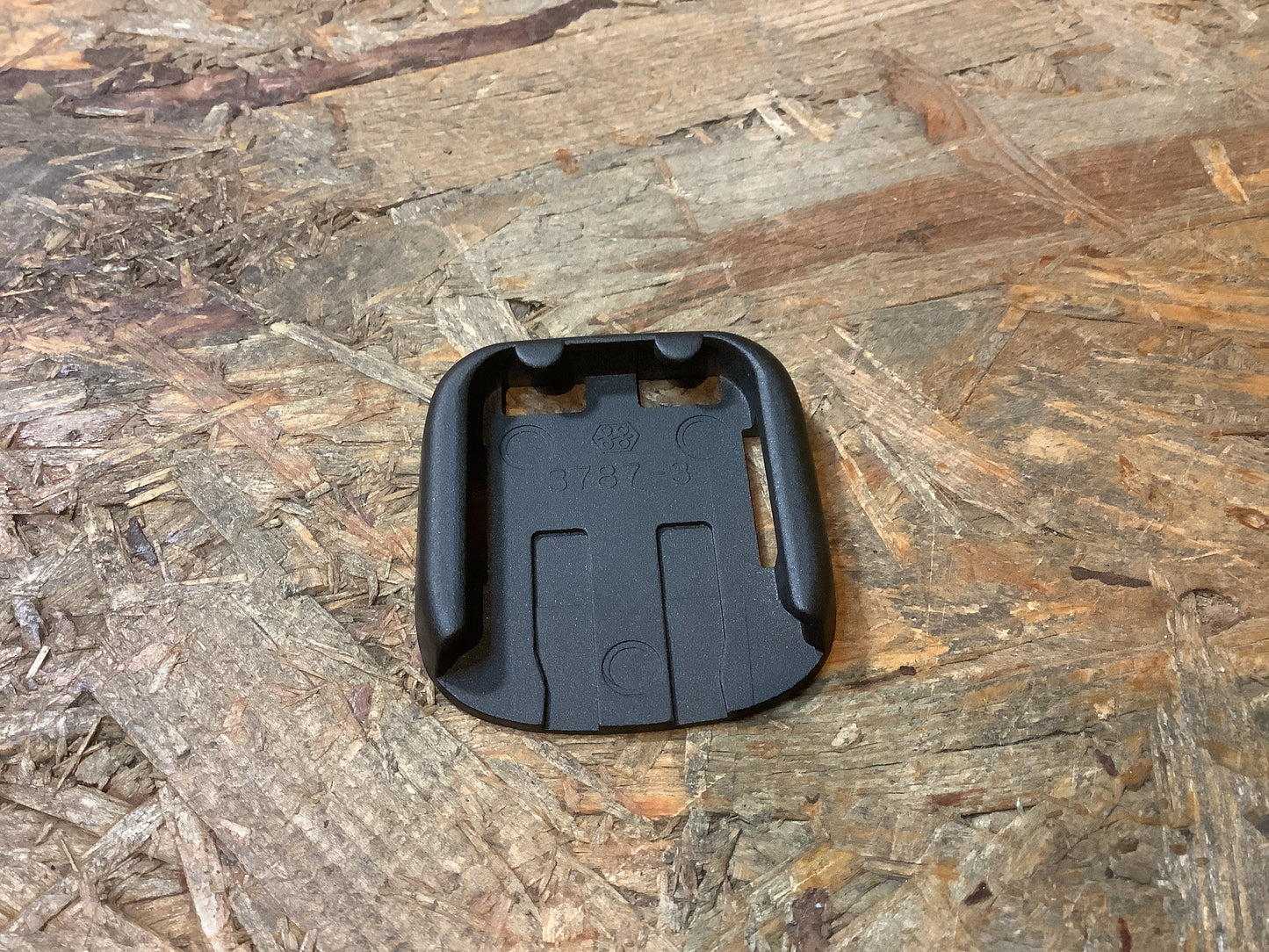 Mitsubishi Evo 4-6 Knopf, Windschutzscheibe Original Mitsubishi NEU