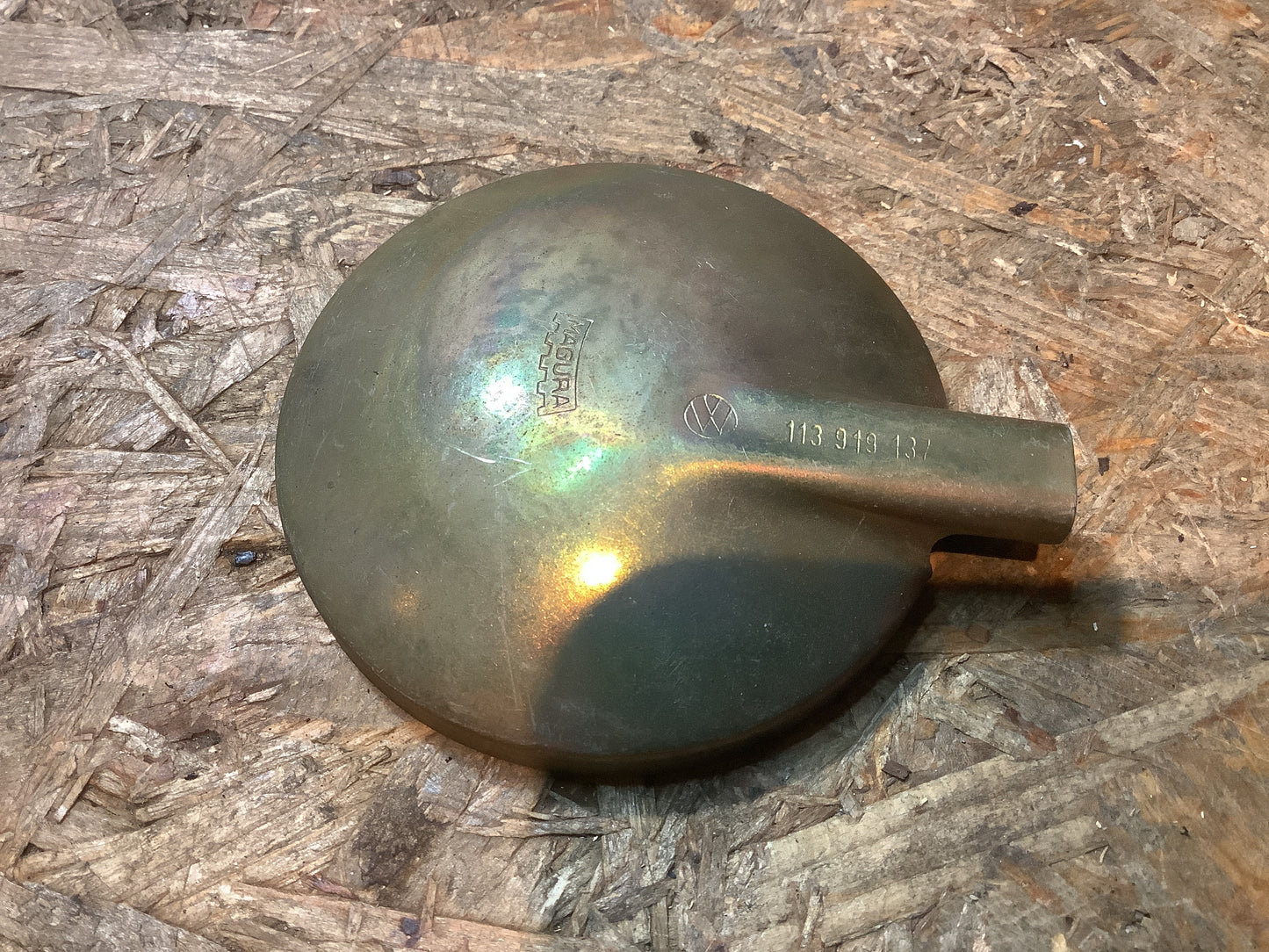 VW Käfer Bj. 08/61-07/67 Deckel für Tankgeber Original Magura NEU