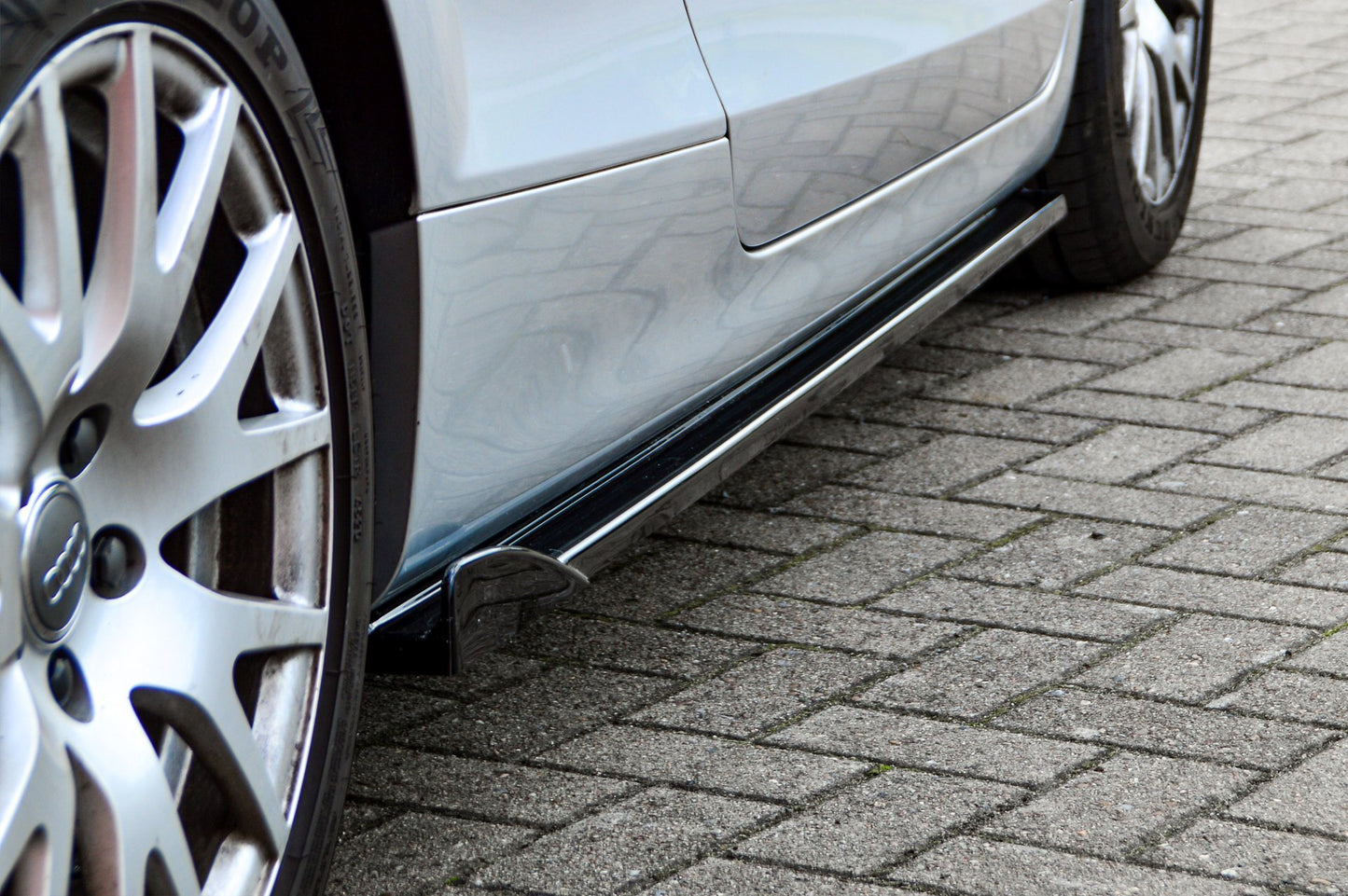 CUP Seitenschwellersatz Wing Audi TT 8J Ab Bj.: 2006-2014 Schwarz Matt