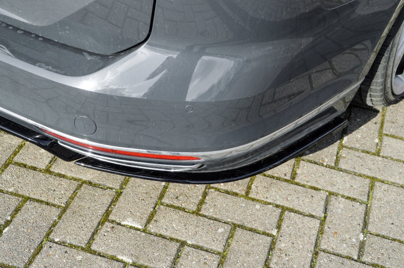 Heckansatz Seitenteile ABS Volkswagen Passat 3G, B8 R-Line Carbon