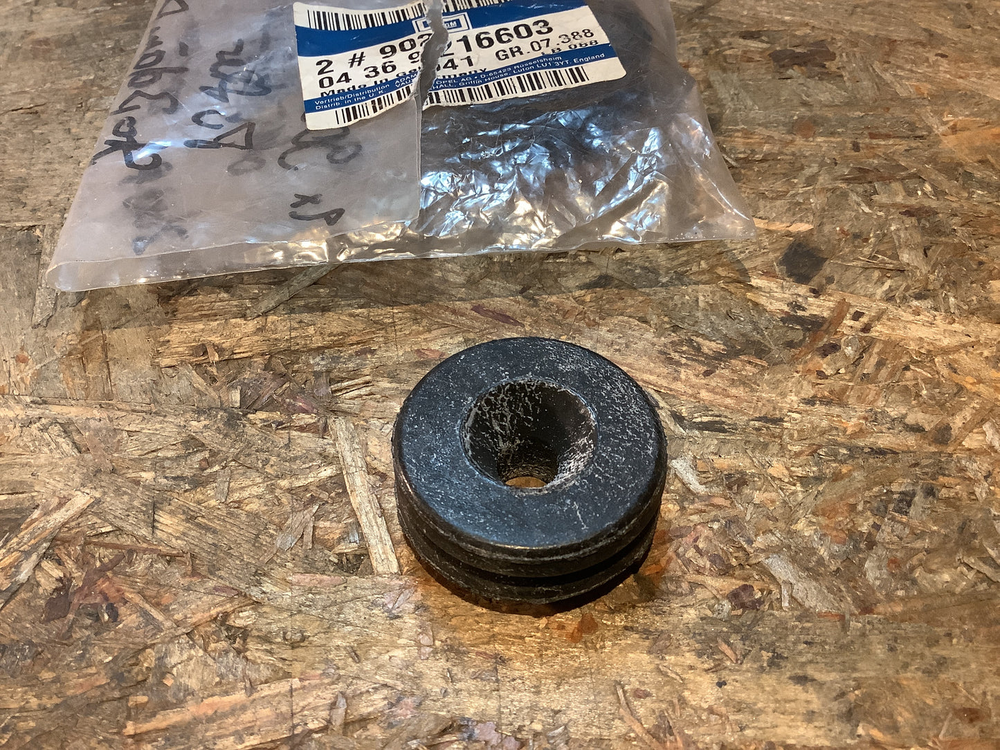 Opel Astra F Puffer Stoßdämpfer hinten Original GM NEU