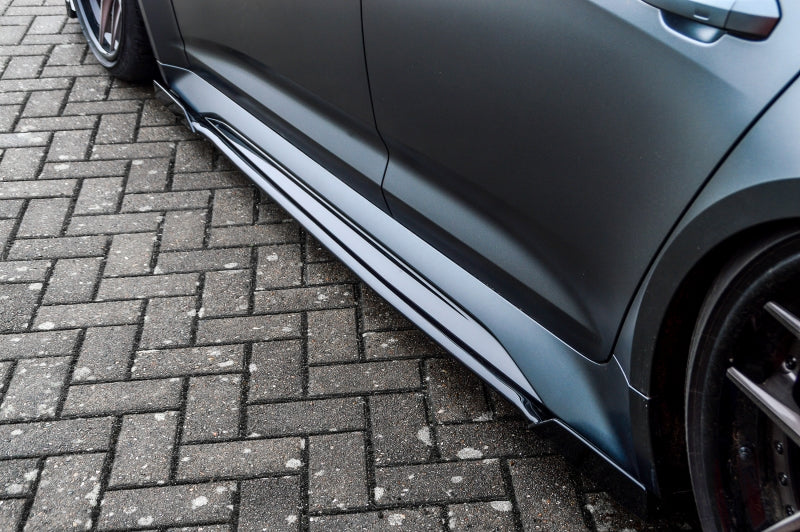 Seitenschwellersatz mit Wing Audi RS6, Typ C8 4K ab Bj.:2019 - Carbon