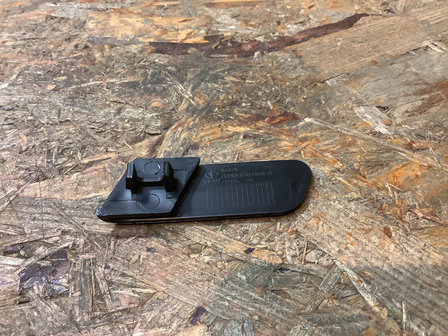 Chevrolet Captiva Sicherheitsgurthalter Original GM NEU