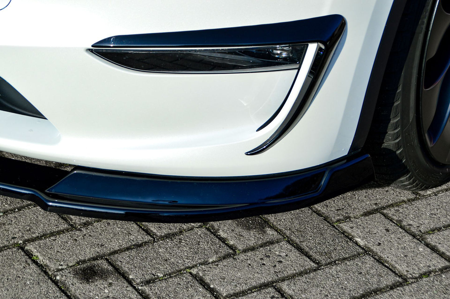 CUP Frontspoilerlippe ABS Tesla Model Y Bj.:2020- Schwarz Glanz