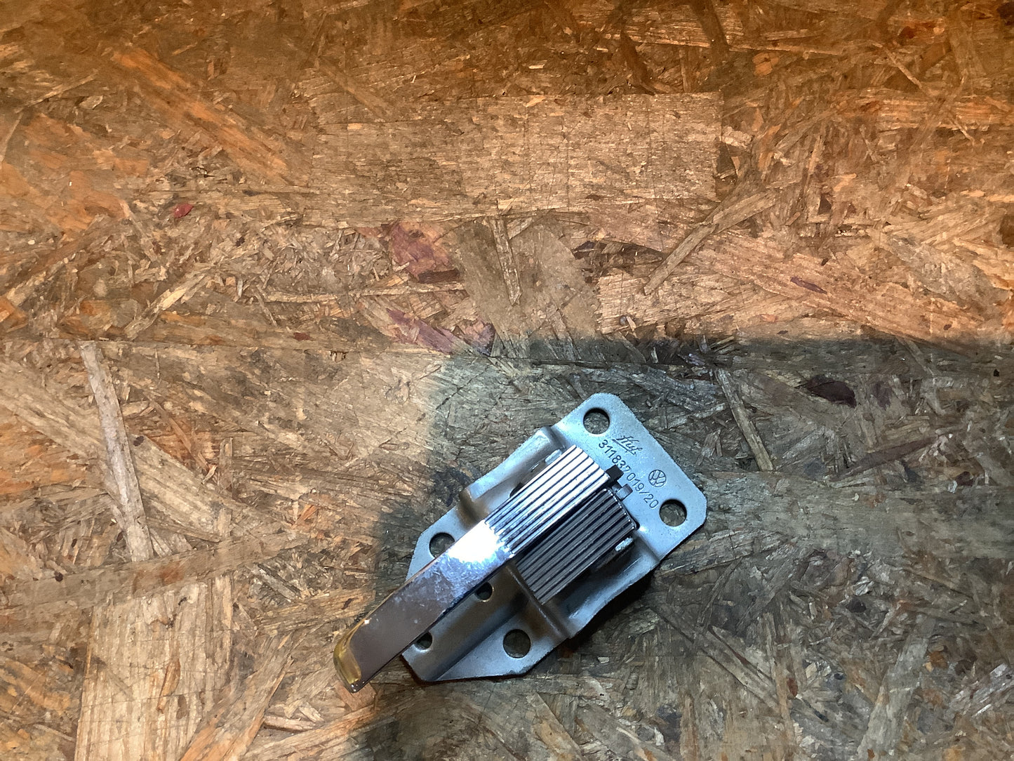 VW Karmann Ghia,VW Typ 3 Türöffner innen inks Original VW NEU