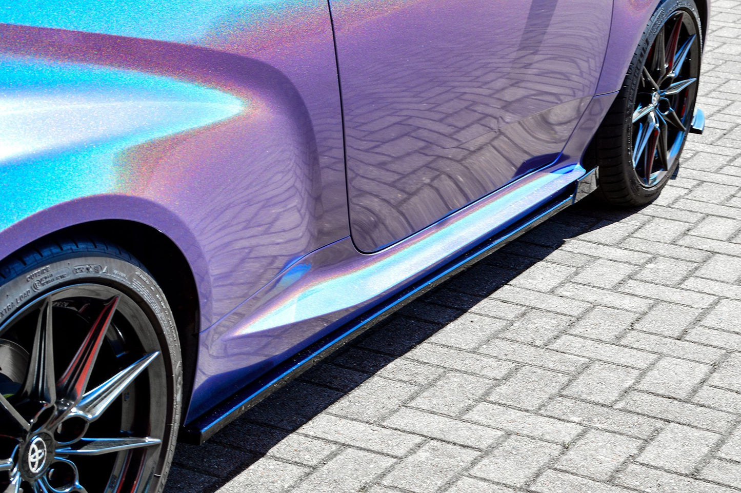 Seitenschwellersatz mit Wing Toyota Yaris GR XP21 ab Bj.: 2020- Carbon