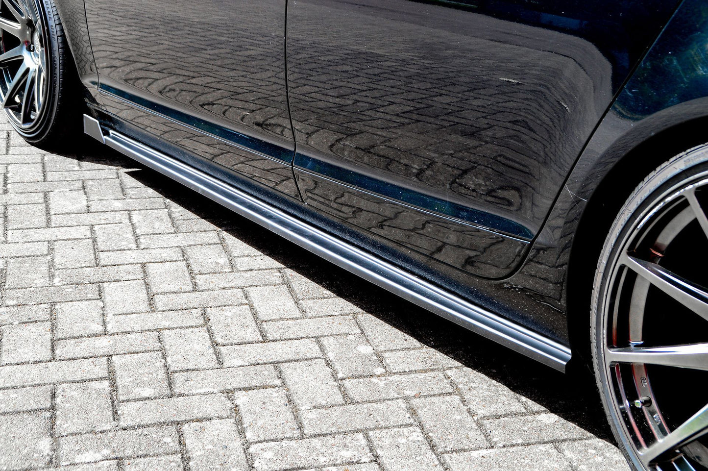 Seitenschwellersatz mit Wing Audi A6 4F Bj.: 2004-2008 Schwarz Matt