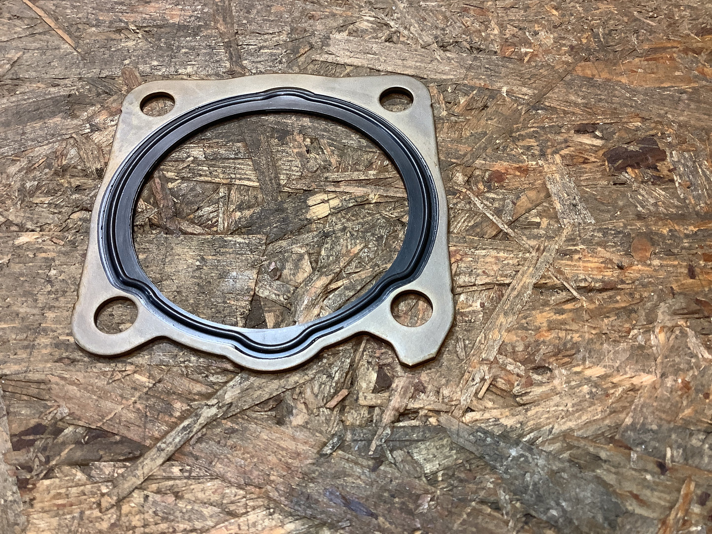 Mitsubishi Carisma Dichtung, Ansaugkrümmergehäuse (Doppelklappengehäuse) Origina Mitsubishi NEU