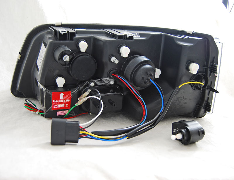 Tuning-Tec LED Tagfahrlicht Scheinwerfer für VW T5 03-09 schwarz