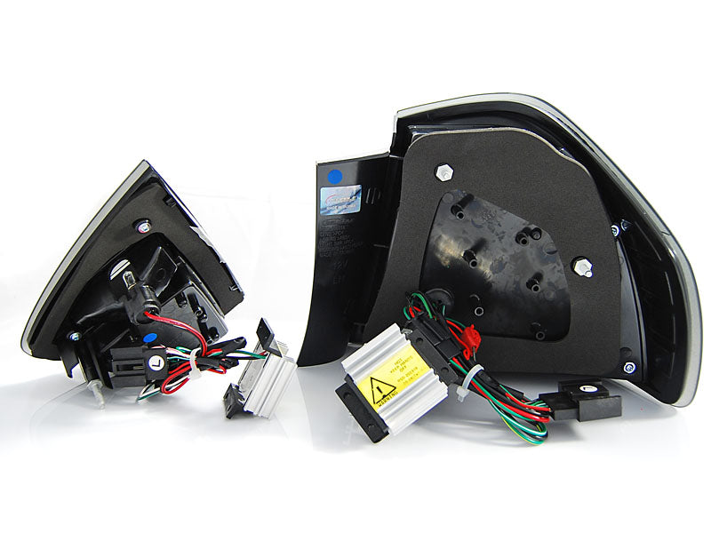 Tuning-Tec LED Lightbar Rückleuchten für BMW 3er E90 05-08 schwarz/rauch mit LED Blinker