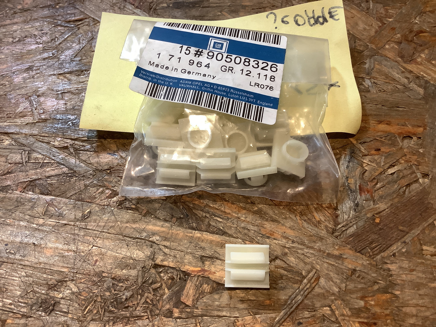 Opel Vectra B Seitenleiste Clip Original GM NEU