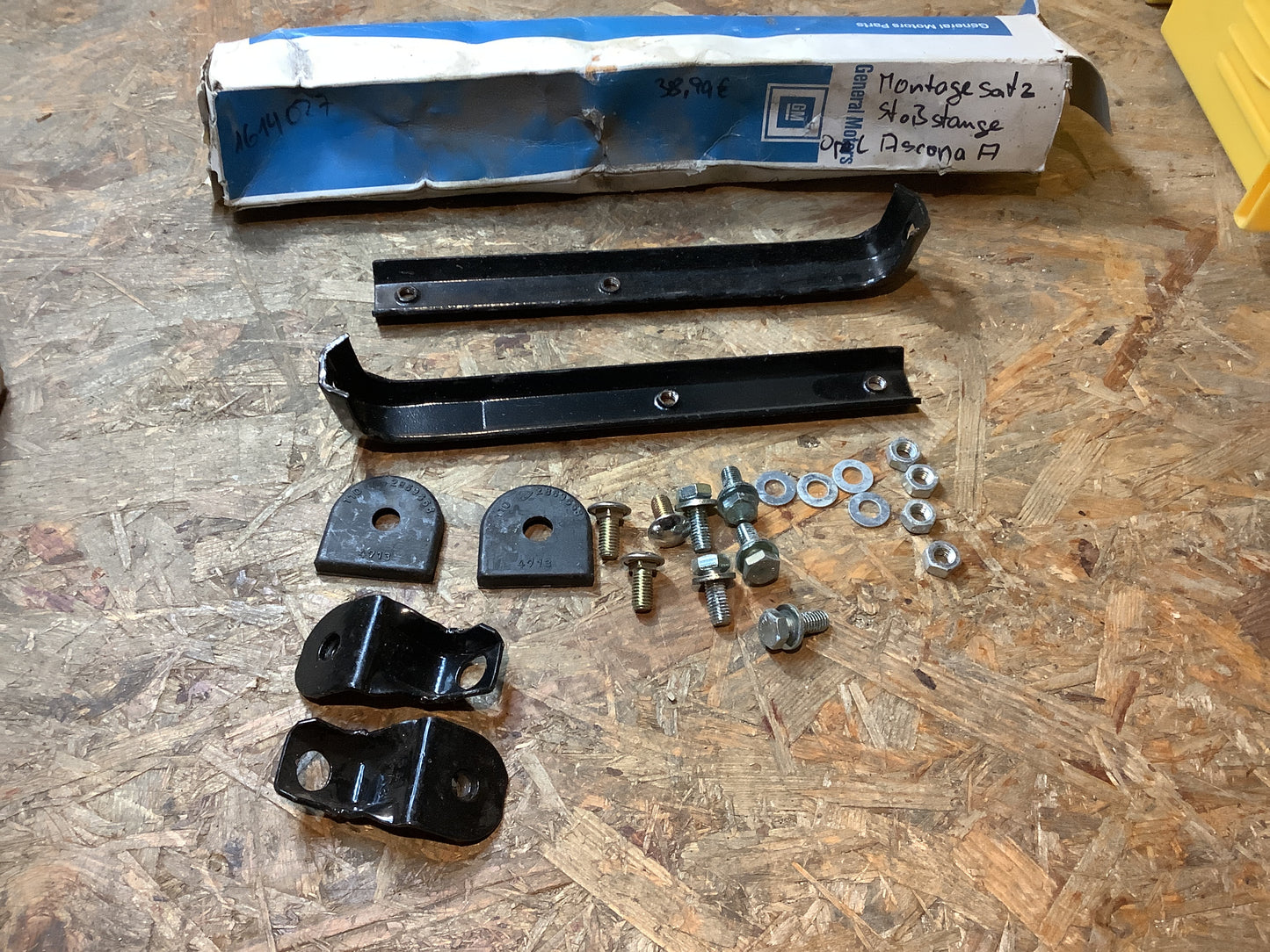 Ascona A Montagesatz Stoßstange Original GM NEU