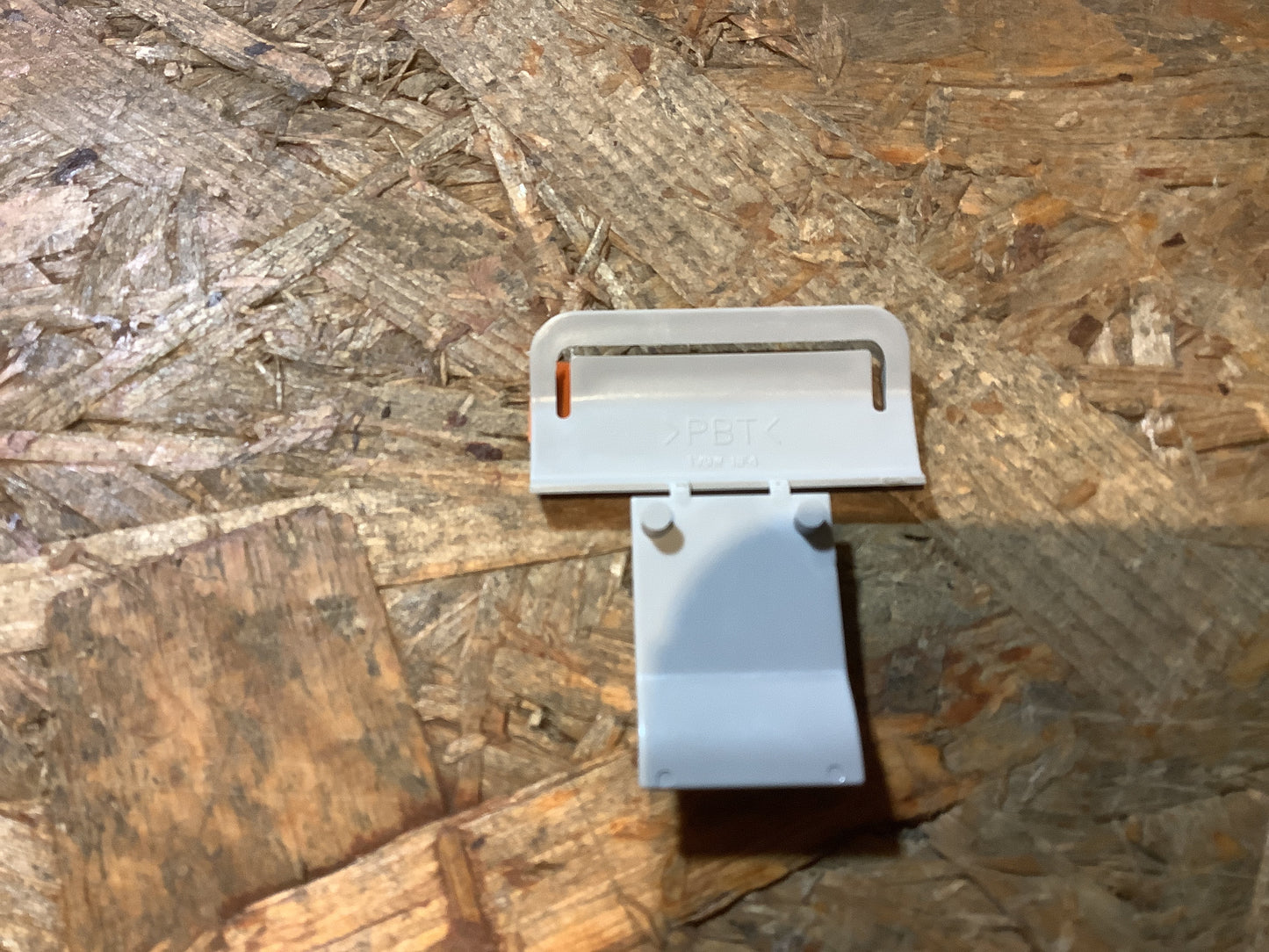 Mitsubishi L200, Bj. 08-09 Clip, Tropfleiste Original Mitsubishi NEU