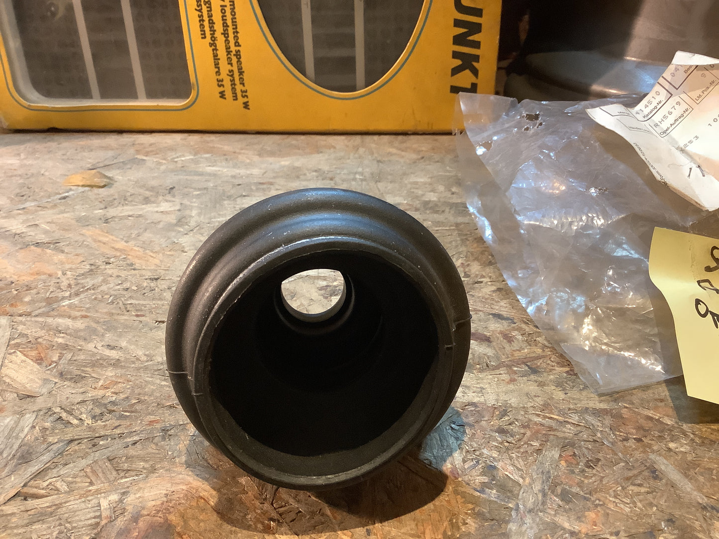 Opel Admiral, Diplomat B, Senator A, Monza A Staubmanschette Original Opel NEU