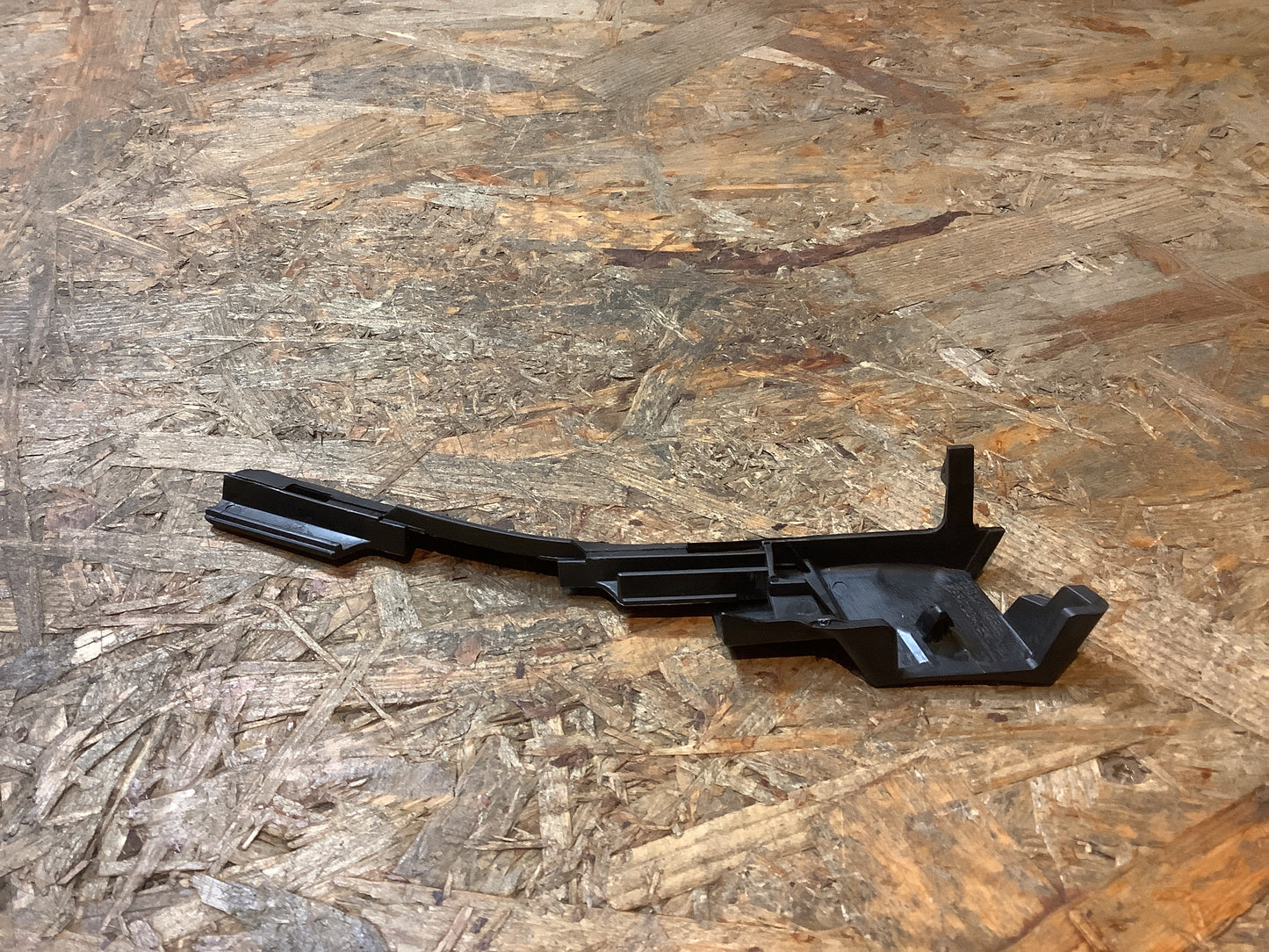 Mitsubishi Colt Z32A Bj. 06-07 Abdeckung, Windschutzscheibe rechts Original Mitsubishi NEU